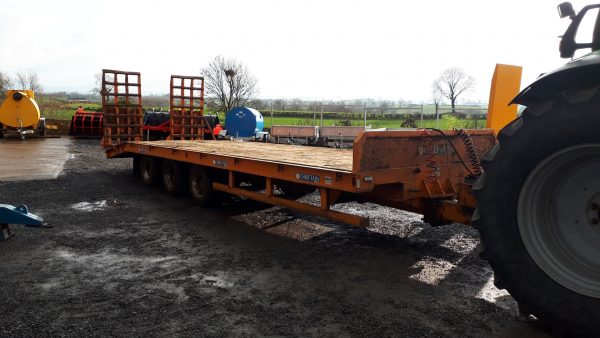 chieftain 3 axle low loader